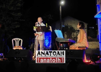 Αφιερωμένο στην Ανδρική Φωνή ξεκίνησε το βράδυ της Παρασκευής το Φεστιβάλ Πλατείας στη Νεάπολη