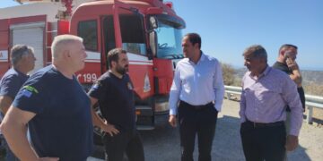 Aυτοψία στις περιοχές που επλήγησαν από την πρόσφατη πυρκαγιά πραγματοποίησε υφ. Εθνικής Άμυνας Γ .Κεφαλογιάννης