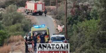Αυτοκίνητο εξετράπη της πορείας του στο δρόμο από τον Αλμυρό προς την Ρ. Λίμνη