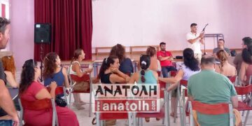 Αντίθετοι στις συγχωνεύσεις και στην δημιουργία πολυπληθών τμημάτων – Οι εκπαιδευτικοί ενημέρωσαν τους γονείς