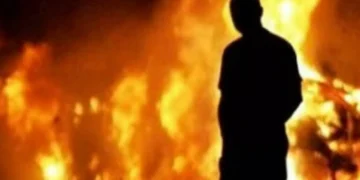 Ελεύθεροι οι δύο για τον εμπρησμό των οχημάτων του αστυνομικού