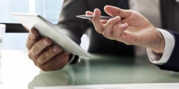 Ελεύθεροι επαγγελματίες: Έρχονται αλλαγές στον τεκμαρτό τρόπο φορολόγησης