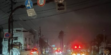 Ιαπωνία: Ο εξαιρετικά ισχυρός τυφώνας Σανσάν πλήττει τη νήσο Κιούσου