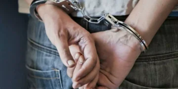 Τον συνέλαβαν στο Ηράκλειο με διεθνές ένταλμα σύλληψης
