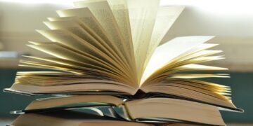 ΔΥΠΑ: Ξεκινούν σήμερα oι αιτήσεις δικαιούχων και παρόχων για τα voucher βιβλίων