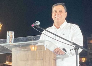 Ο Χάρης Αλεξάκης για τη Γιορτή Τουρισμού: «Αντί για πρόοδο και εξέλιξη, επιστροφή στα κλισέ, στα ελάχιστα»
