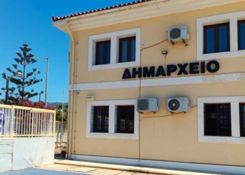 Ο Αρχιερατικός Εσπερινός της εορτής της Συνάξεως των αγίων Θεοπατόρων Ιωακείμ και Άννης στον πανηγυρίζοντα ομώνυμο ιερό ναό στα «Πλατύβολα» Σητείας