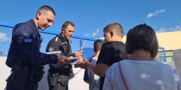 Αγιασμός στο 4ο Δημοτικό Σχολείο Αγ. Νικολάου με συμβουλές της Τροχαίας (βίντεο)