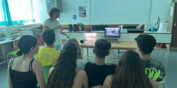 2ο Γυμνάσιο Αγ. Νικολάου: Διαδικτυακή συνάντηση με σχολείο της Τσεχίας