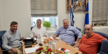 Υπογράφηκε η σύμβαση μεταφοράς των μαθητών της Περιφερειακής Ενότητας Λασιθίου