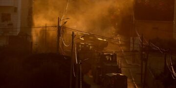 Μεσανατολικό: 13 νεκροί σε νέα ισραηλινά πλήγματα σε Γάζα και Δυτική Όχθη – Σύλληψη εφέδρου που αποπειράθηκε να πυροβολήσει Παλαιστίνιο