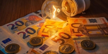 Ρεύμα: Στα πορτοκαλί τιμολόγια οι προσδοκίες για καλύτερες τιμές