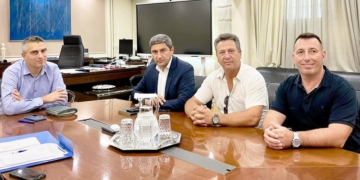 Οι εκπρόσωποι των καζανάρηδων στον Υφυπουργό Εθνικής Οικονομίας