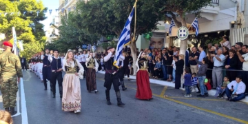 28η Οκτωβρίου: Παρέλαση, Δοξολογία, Επιμνημόσυνη Δέηση και Κατάθεση Στεφάνων στον Αγ. Νικόλαο (βίντεο)