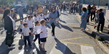Μία ιδιαίτερη παρέλαση από τα παιδιά του 4ου Νηπιαγωγείου Αγίου Νικολάου (βίντεο)
