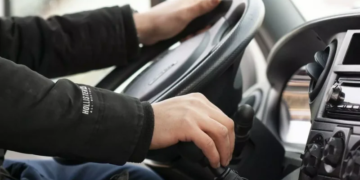 Κρήτη: 17χρονος πήρε το αυτοκίνητο και χτύπησε 12χρονη