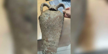 Πήλινος αμφορέας εντοπίστηκε από ψαροντουφεκά
