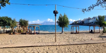 Ήταν το πιο ζεστό καλοκαίρι των ελληνικών θαλασσών. Στους 20 C το Αμμούδι!