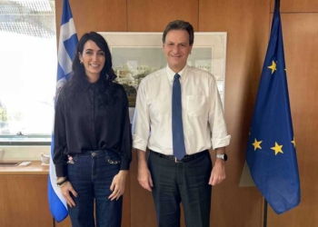 Συζήτησαν για τα αιολικά πάρκα στη Σητεία, τα παραλιακά μέτωπα του Νομού, τις Ενεργειακές Κοινότητες των ΤΟΕΒ