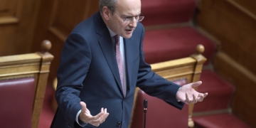Χατζηδάκης: Προφανώς δεν είναι όλα τζάμι, αλλά δεν θα λέει ο καθένας ό,τι θέλει – Η χώρα παρουσιάζει βελτίωση σε όλους τους τομείς