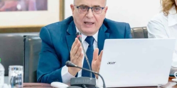 Μνημόνιο Συναντίληψης δυο υπουργείων για την Προστασία των Ζώων Συντροφιάς με τη σφραγίδα του Ειδικού Γραμματέα Προστασίας των Ζώων Νικόλαου Χρυσάκη