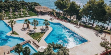 50 νέα διαμερίσματα 100 κλινών στο Candia Park Village