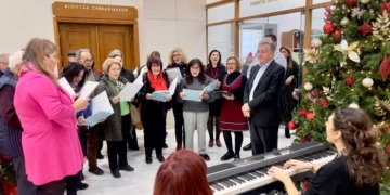 Κάλαντα, Ευχές και μαντινάδες την παραμονή της Πρωτοχρονιάς στην Περιφέρεια Κρήτης