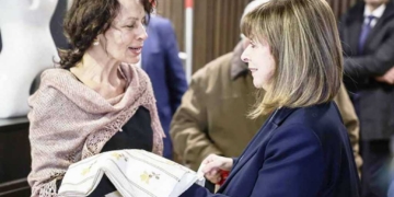 Η Υφαντική στην Κρήτη – “Έργα γυναικών θηλυτεράων: