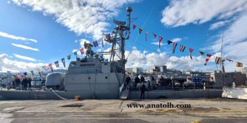 Η τορπιλάκατος ΤΚΠ ΜΑΡΙΔΑΚΗΣ στον Άγιο Νικόλαο (βίντεο)