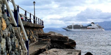 Οι Αμερικανοί τουρίστες στα κρουαζιερόπλοια και στα ξενοδοχεία
