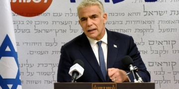 Ισραήλ: Ο επικεφαλής της αντιπολίτευσης Λαπίντ καταγγέλλει επίθεση στην ελευθερία του Τύπου