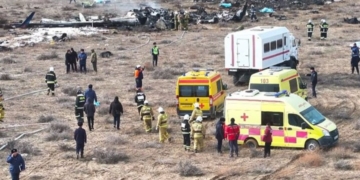 Άγνωστα παραμένουν τα αίτια του αεροπορικού δυστυχήματος στο Καζακστάν – Στους 38 οι νεκροί