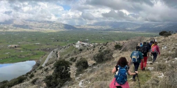 Πεζοπορία σε Άγιο Χαράλαμπο-Τσούλη Μνήμα-Χώνο (Οροπέδιο Λασιθίου)