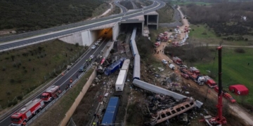 Το τραγούδι που έγραψε ένα κορίτσι 15 ετών από το Ηράκλειο για τα Τέμπη