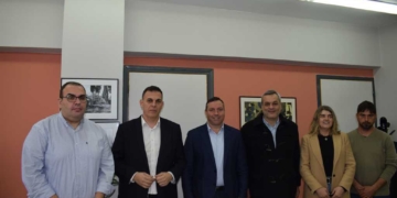 Με τον Δήμαρχο Μ. Μενεγάκη συναντήθηκαν οι βουλευτές Χ. Μαμουλάκης και Γ. Καραμέρος