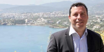 Περισσότερες πεζοδρομήσεις και χώροι στάθμευσης στον Άγιο Νικόλαο