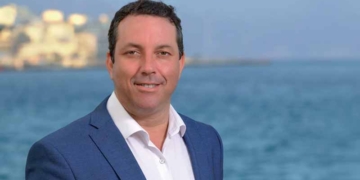 Επαναφορά της διπλής κατεύθυνσης κυκλοφορίας στον παραλιακό δρόμο του Αγίου Νικολάου και άλλες σημαντικές ανακοινώσεις από το Δήμαρχο (video)