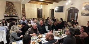 Γλυκές Στιγμές και Ευχές στην Κοπή Βασιλόπιτας του «Μήλο Pastry & Bakery»