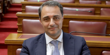 “Οι θρασύδειλοι τραμπούκοι δεν μας πτοούν και δεν μας εκφοβίζουν”