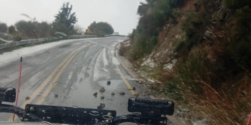 Παρέμβαση του Δήμου Οροπεδίου στο δρόμο Κράσι – Άμπελος μετά τις νυχτερινές καταιγίδες