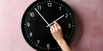 Πότε αλλάζει η ώρα