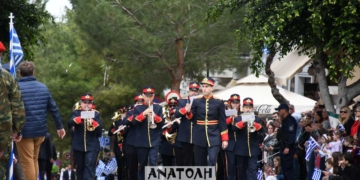 25η Μαρτίου – Φωτογραφίες από την παρέλαση στον Αγ. Νικόλαο και την κατάθεση στεφάνων