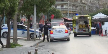Τραγωδία με νεκρό ζευγάρι στου Ζωγράφου – Επεσε από τον τρίτο όροφο πολυκατοικίας