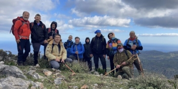 Στην κορυφή του Αναύλοχου: Μια απαιτητική αλλά μαγευτική ανάβαση με τον ΕΟΣ Λασιθίου