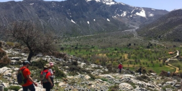 Μονοπάτι πίστης και φύσης – Μεγάλη Παρασκευή στο Λιμνάκαρο