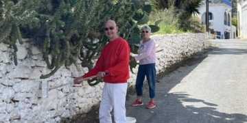 Στιγμιότυπα από τον εθελοντικό καθαρισμό και ασβέστωμα της Μιλάτου