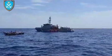 Εντοπισμός και διάσωση 74 αλλοδαπών νοτιοανατολικά της Γαύδου (video)