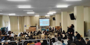 Το 2 ΓΕΛ Αγίου Νικολάου ενημερώνεται για τους «Γιατρούς χωρίς σύνορα»