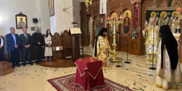 Η πρώτη Ανάσταση στον Ιερό Καθεδρικό Ναό Αγίας Φωτεινής Ιεράπετρας