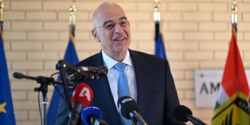 Δένδιας: Η Ελλάδα εργάζεται προς την κατεύθυνση της ευημερίας και της ασφάλειας του Λιβάνου και ολόκληρης της περιοχής